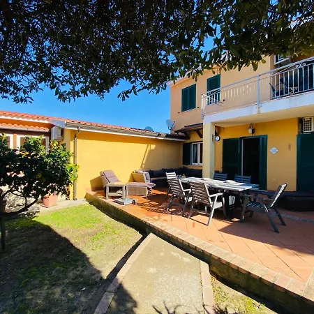 Holiday home Marasusa - Il Giardino Sul Mare *